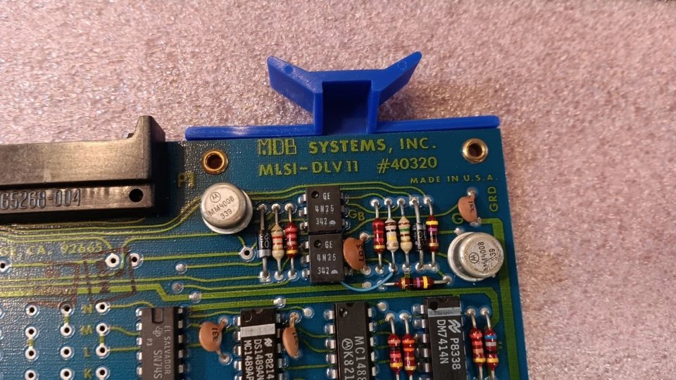 VINTAGE MDB Systems MLSI-DLV11 Circuit Board #40320 1976 (B5) - Image 2 of 4