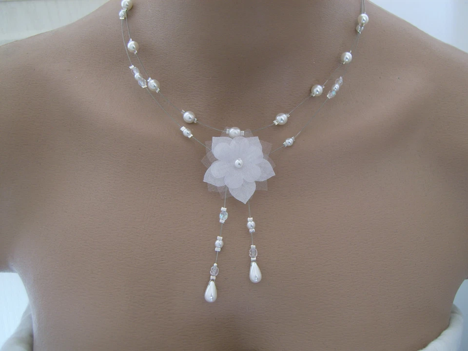 Collier Blanc cristal robe de Mariée/Mariage/Cérémonie Fleur perles pas cher - Photo 1/1
