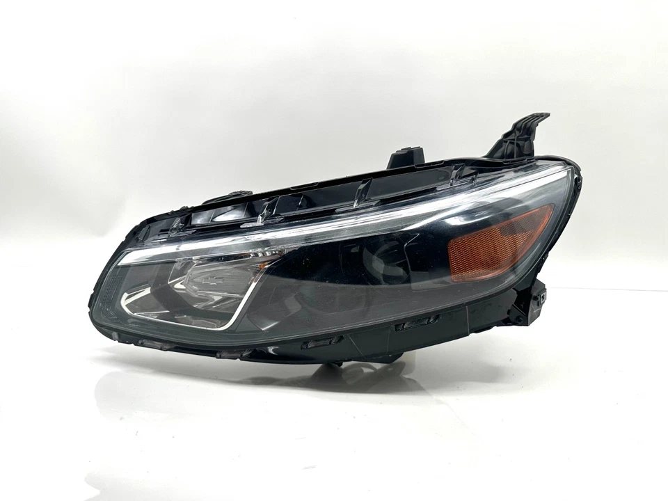 Farol lateral esquerdo do motorista Chevrolet Malibu 2016-2018 fabricante de equipamento original - Imagem 2 de 4