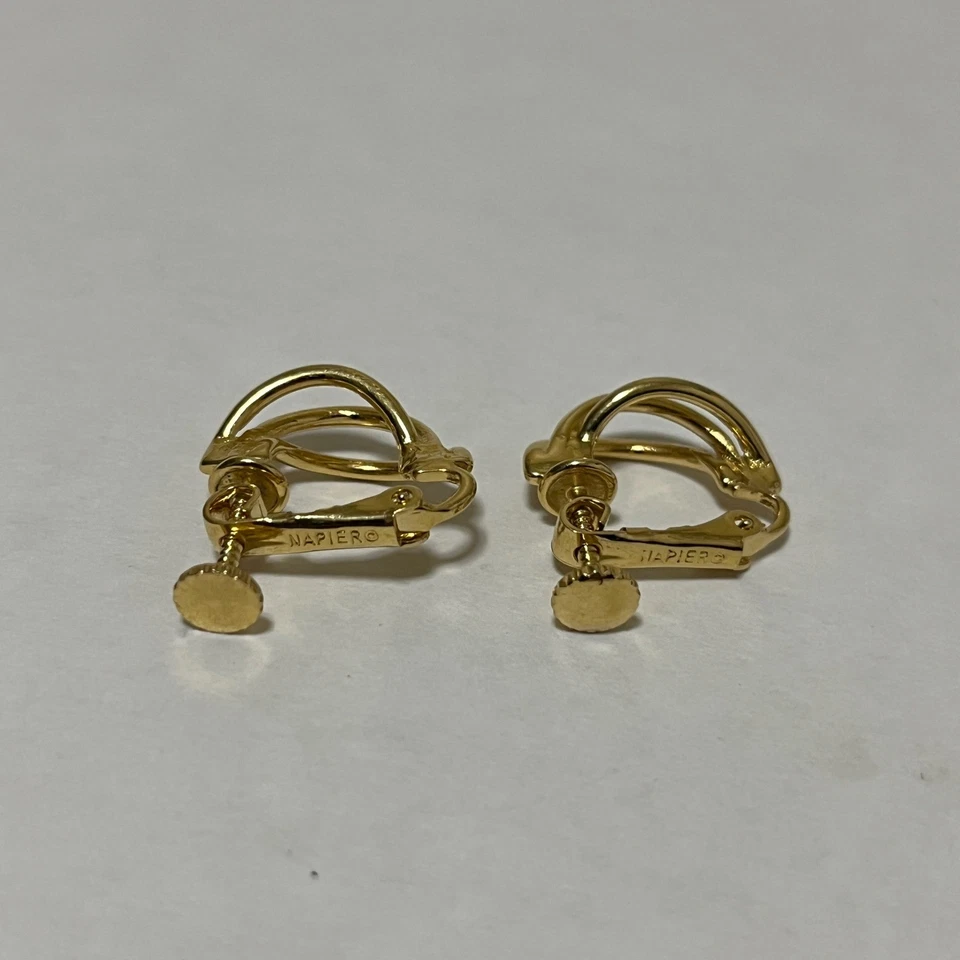 Винтажные золотистые витые серьги-кольца с зажимом Napier - Изображение 4 из 4