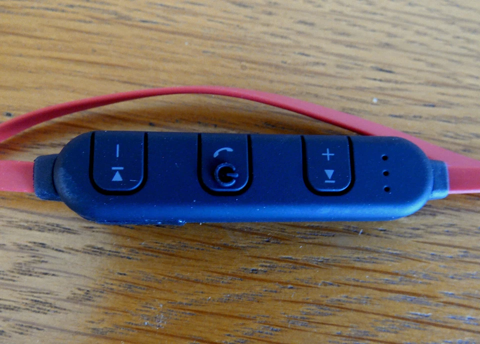 Auriculares de goma magnéticos ECandy Bluetooth rojo/negro Foto 4 de 4