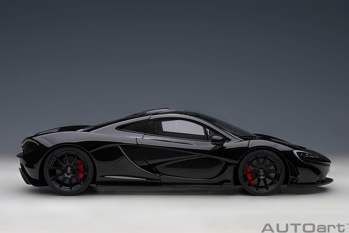AUTOart 76065 1/18 McLaren P1 (Metallic Black / Red & Black