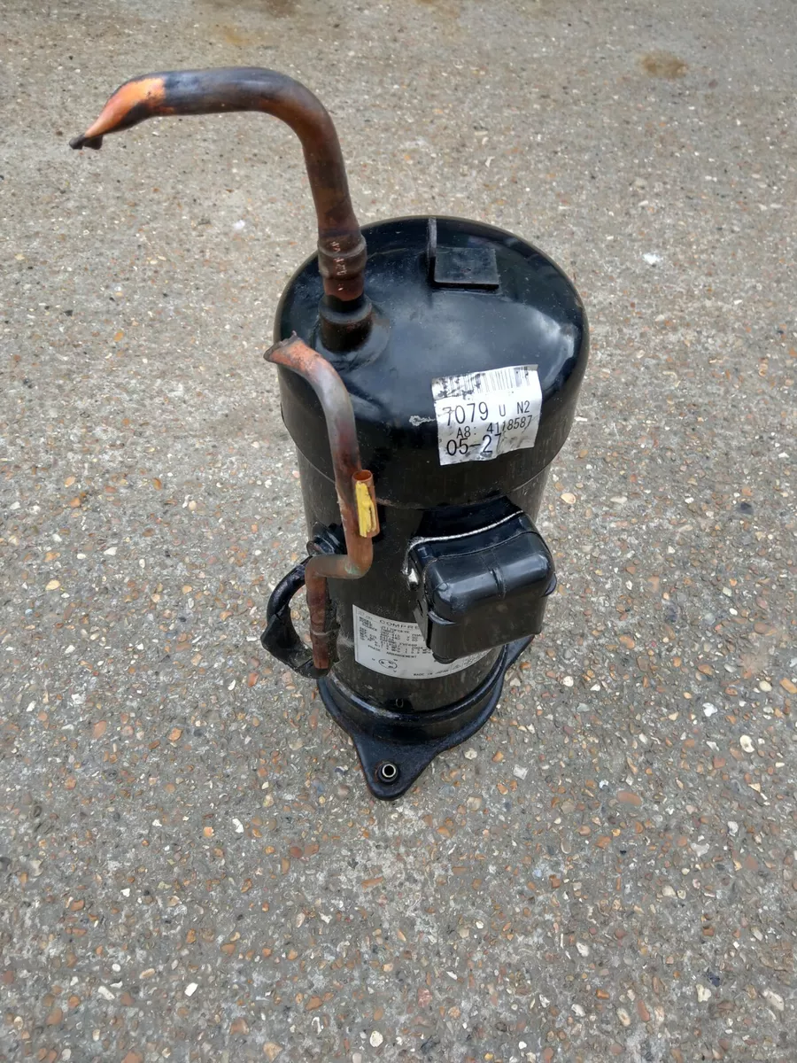 Daikin Air Conditioning Compressor JT170FCKYE 1424306 142430J JT170FCKYE P3 VRV