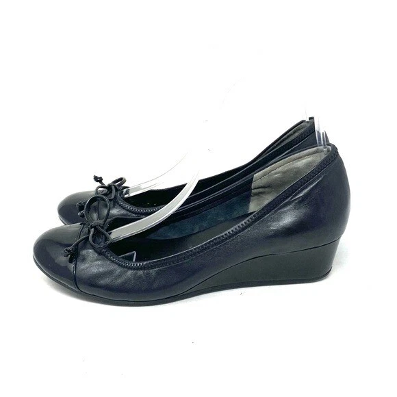 Cole haan top black wedge