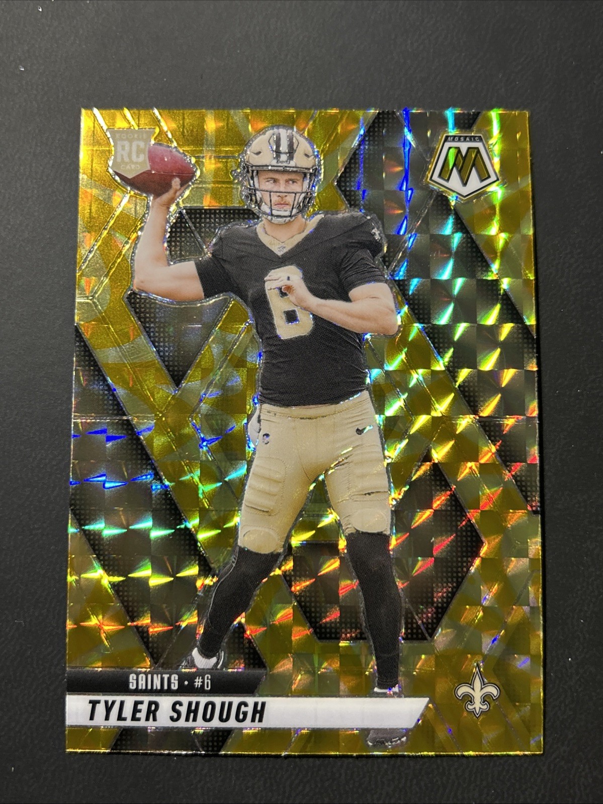 2025 Panini Mosaic Tyler Shough Reactive Yellow Rookie Card #312