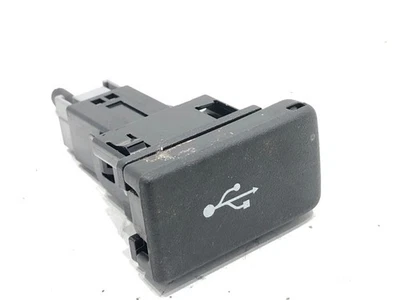 HR-V (RU) k175191 Prise USB HONDA HR-V (RU) 2014 - 2022 1 pièce - Photo 1/4