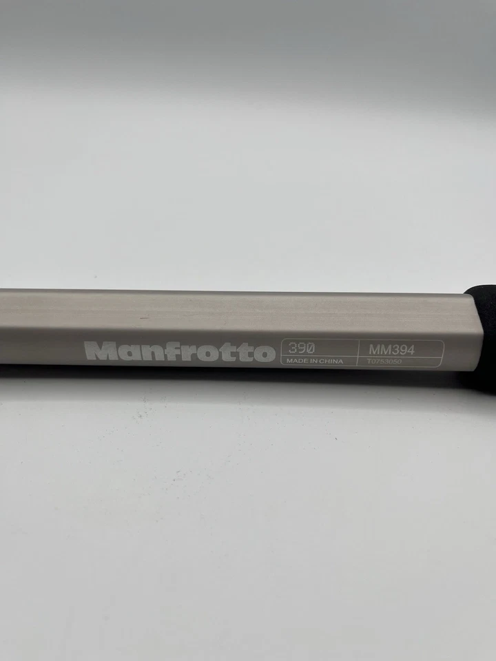 Manfrotto 390 Series MM394 - 18.9-60" Monopod - Nice! - Image 3 of 4