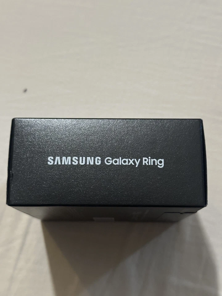 Samsung Galaxy Anillo Fitness Tracker Titanio Plata - Talla 9 - (SM-Q509NZSAXAR) Foto 2 de 3