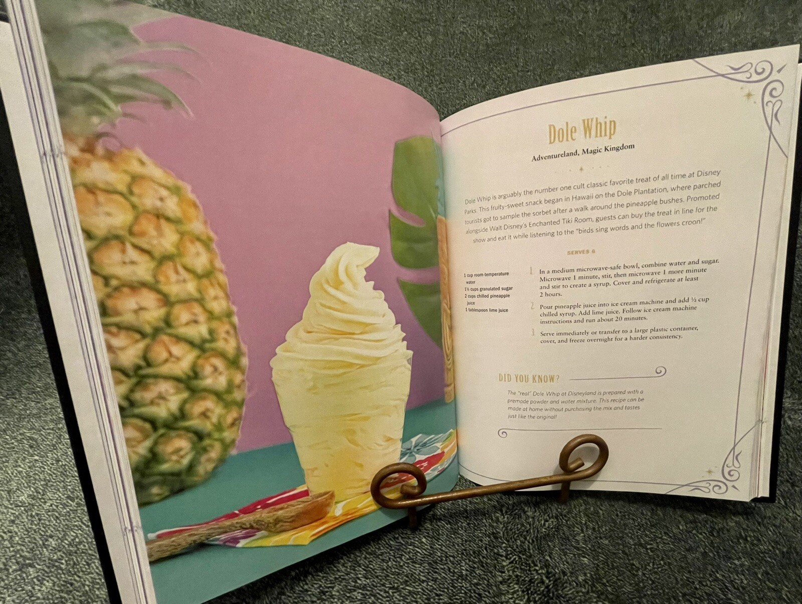 The Unofficial Disney Parks Cookbook by Ashley Craft (2020, Hardcover ...
