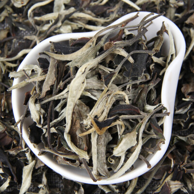 Premium Yunnan Jing Gu Spring Puer Moonlight White Pu-erh Tea Loose Raw