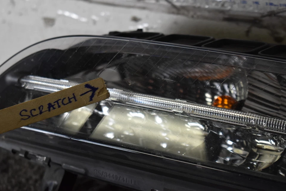 Faro antiniebla delantero izquierdo del lado del conductor Porsche Panamera 2010-2013 OEM 970631081 Foto 2 de 4