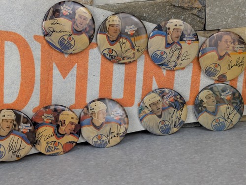 VINTAGE EDMONTON OILERS PENNANT & RONALD MCDONALD HOSUE PINS GRETZKY FURR - Foto 6 di 6