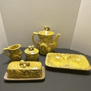 Japan Yellow Glossy Ceramic Fruit Relief 5-Piece Tea Set w/ Lid