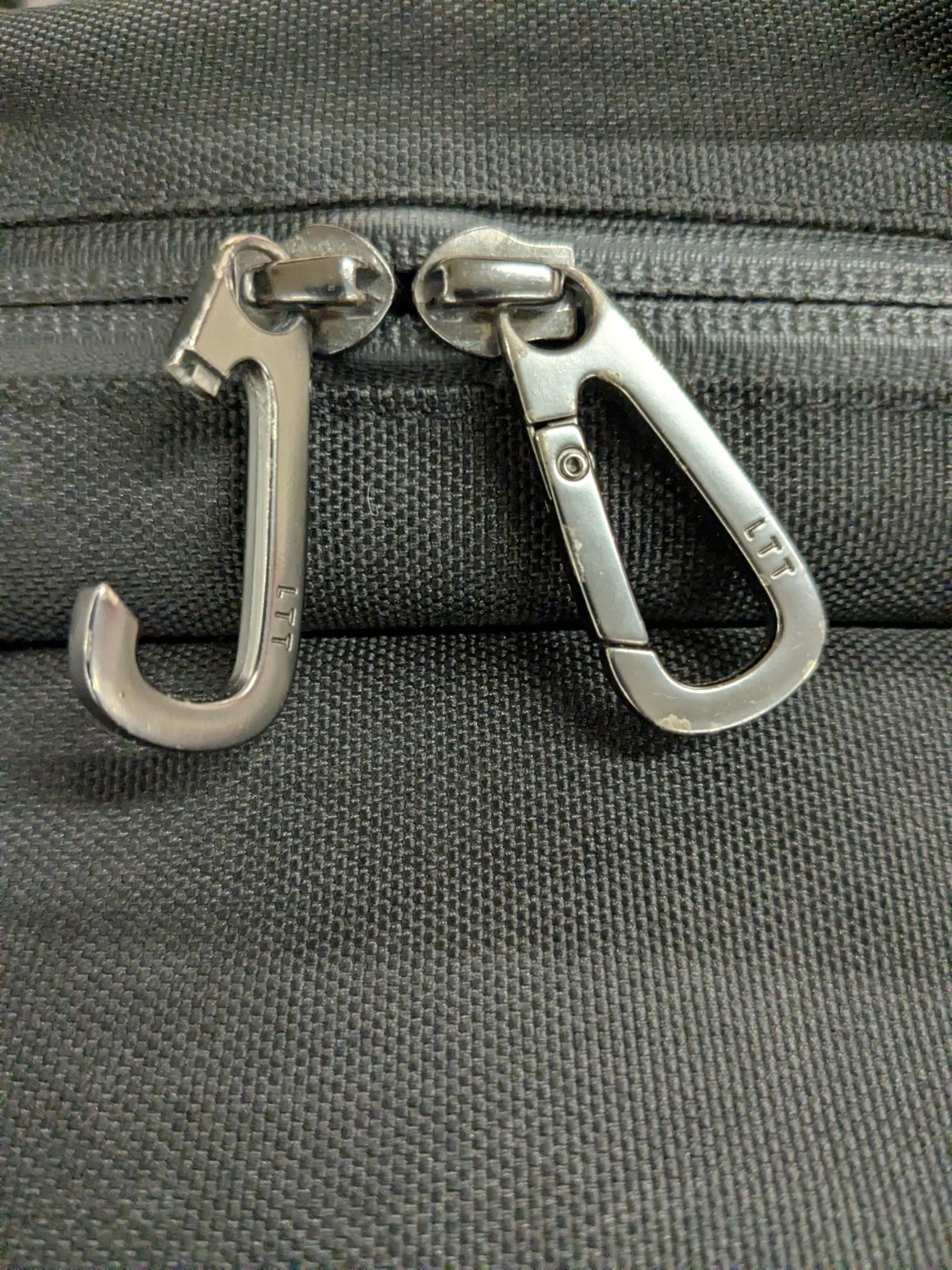 Linus Tech Tips LTT Backpack 35L VGC - image 7