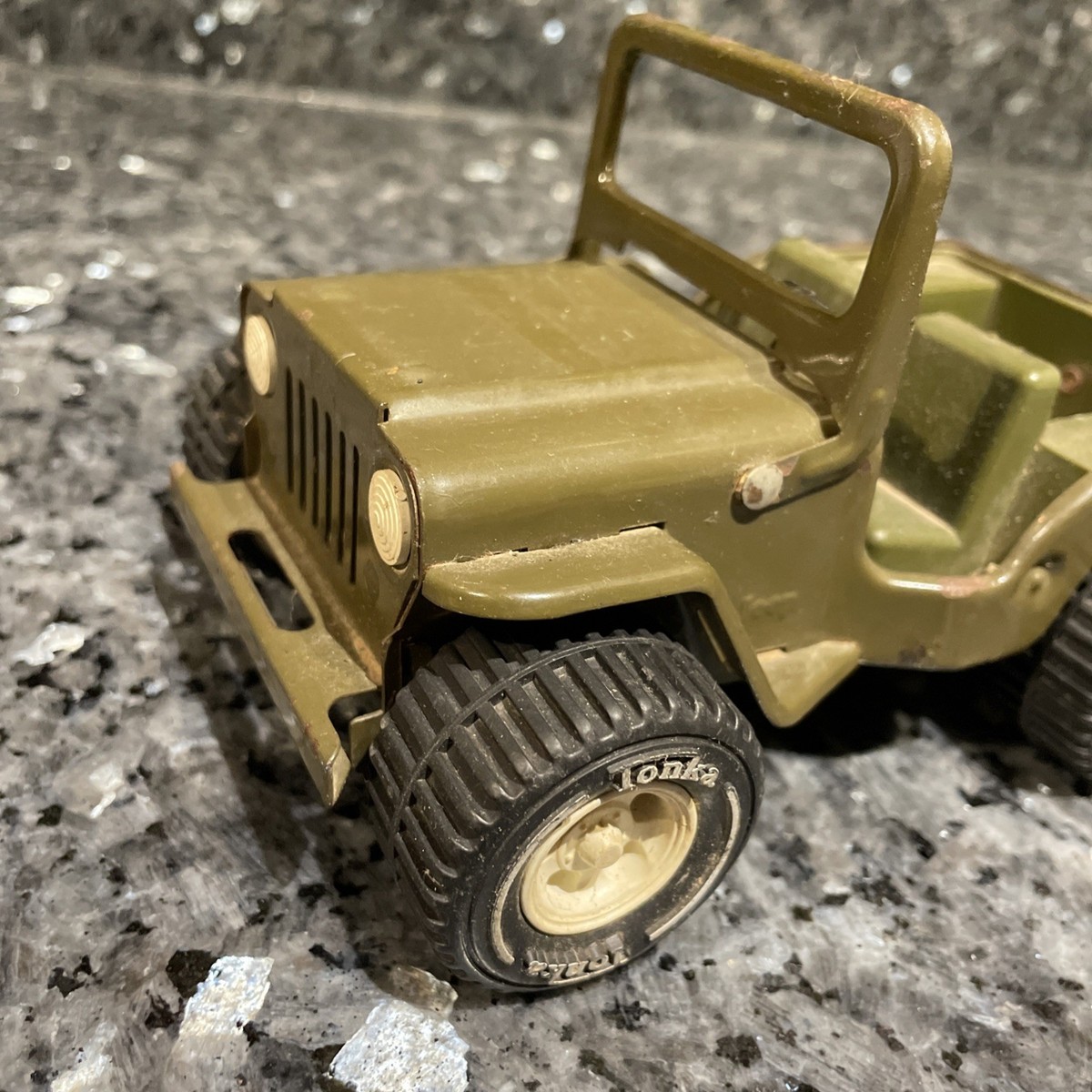 Vintage Tonka Green Army Military Jeep – Classic Pressed Steel Toy