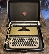 Smith-Corona Electra 220 Automatic Vintage Typewriter - With Case - Tested thumbnail