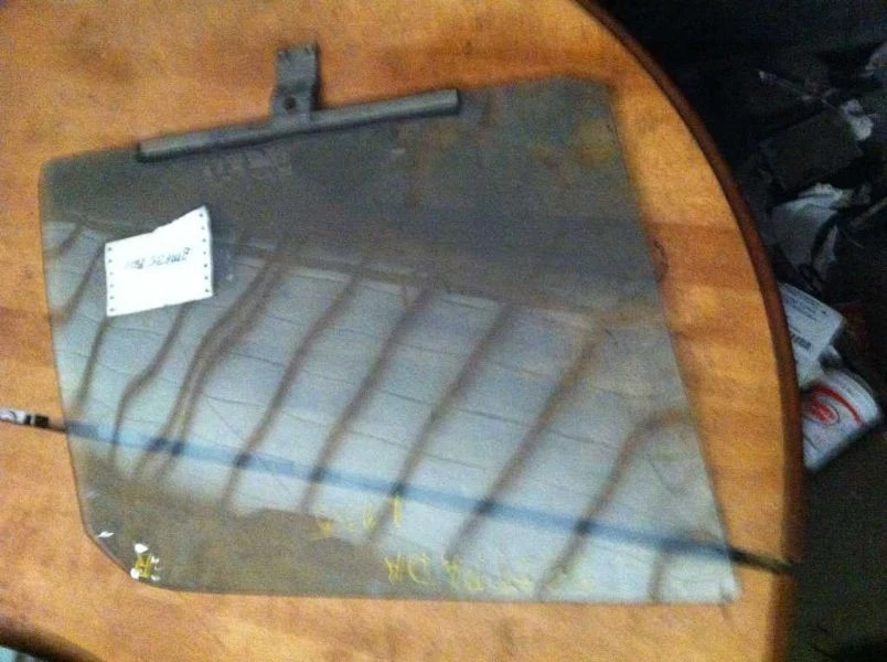 Fiat Strada 79-82 pasajero derecho puerta delantera cristal transparente Foto 3 de 4