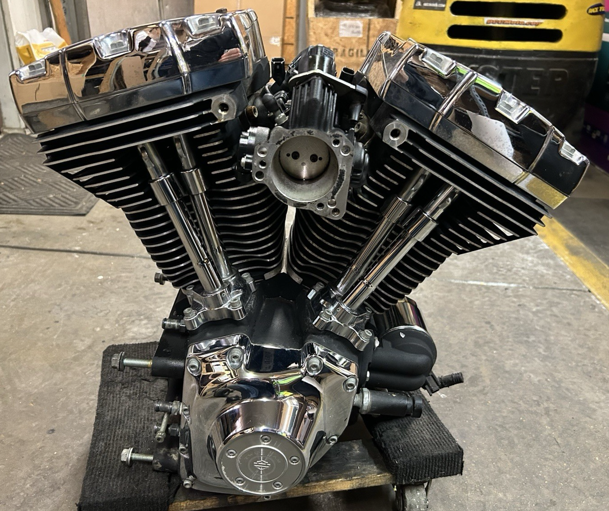 ハーレーダビッドソン ツインカム 88キュービックインチ エンジン Twin