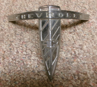 1939 CHEVROLET CAR GRILL EMBLEM ORIGINAL GM COUPE SEDAN CONVERTIBLE PATINA