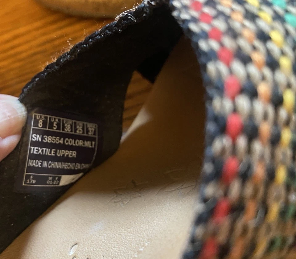 Sandalia de cuña Skechers Beverlee High Tea EE. UU. 8 multicolor Foto 3 de 4