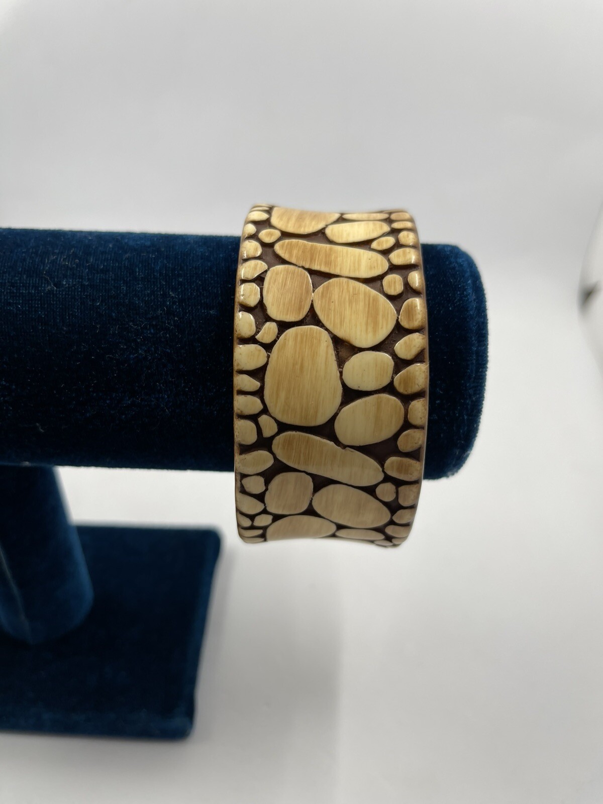 Vintage Snake/Giraffe Pattern Bangle Bracelet Bei… - image 2