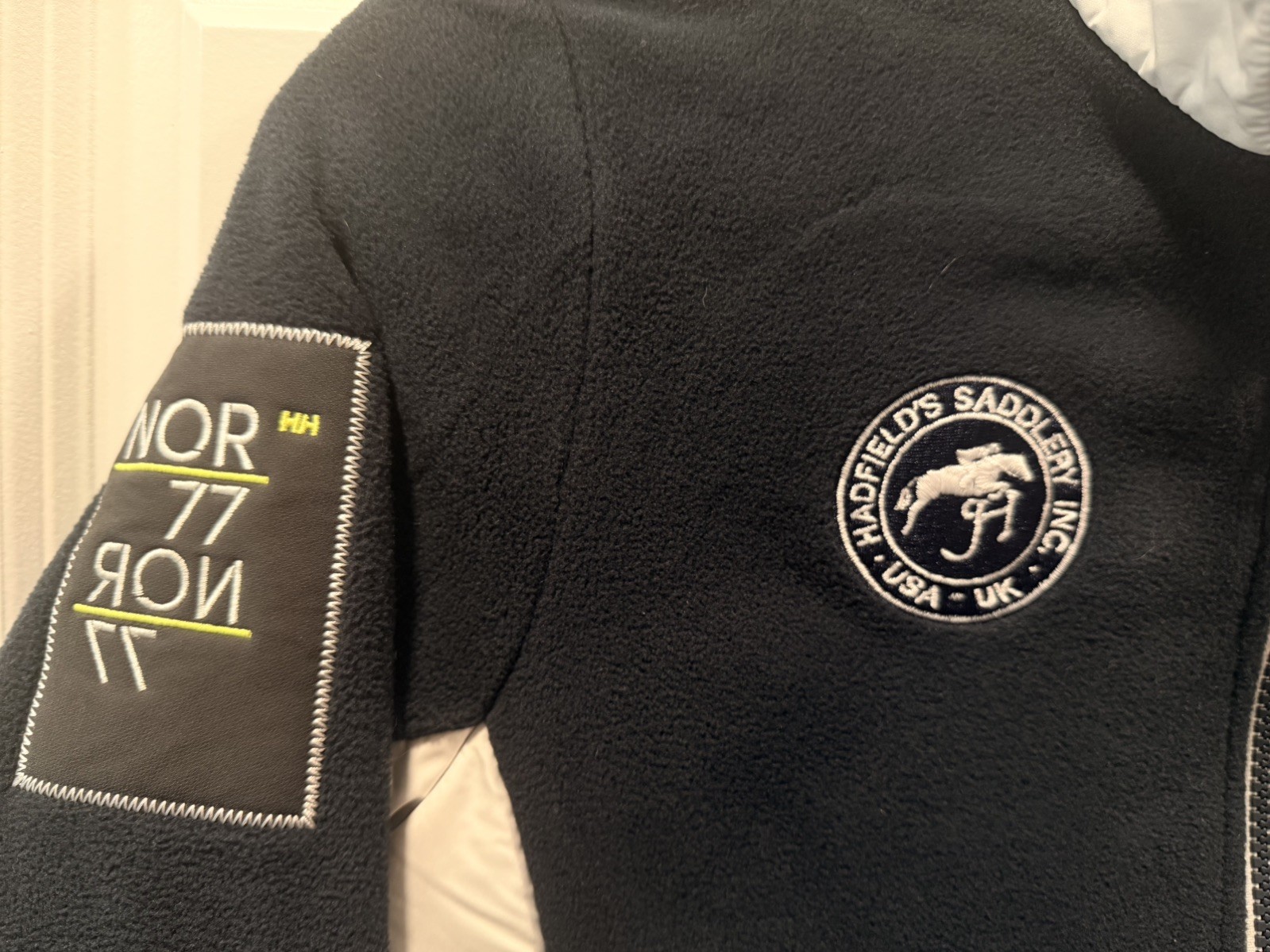 Helly Hansen Black Lightweight Jacket Side Panels… - image 2