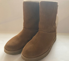 UGG Classic Short Logo ZIP Women's Boots Sz8 Chestnut Brown One Zip Replaced