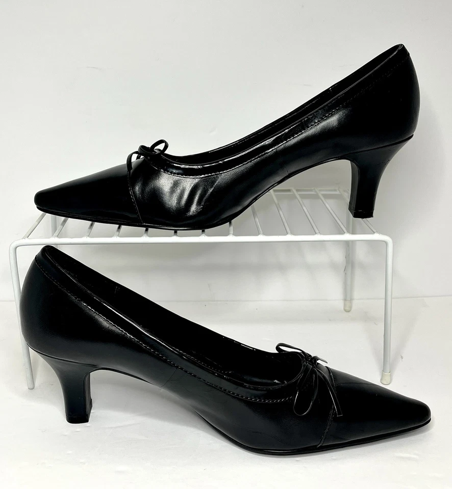 Liz Claiborne Black Patent Pointed Toe Heel Pumps Women’s Size 10 - Image 2 of 4