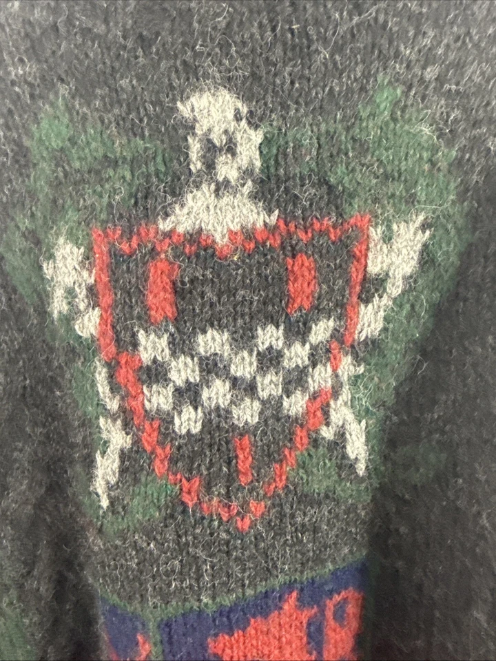 WOOLRICH men's XL Green 100% Crew Sweater VTG Dragon Shield Emblem Medieval - Image 4 of 4