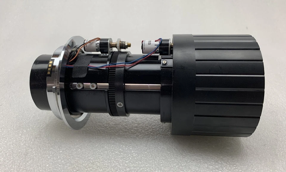 projector lens long zoom f69-109mm F2.1.2.5 Sanyo Compatible excellent condition - Image 2 of 4