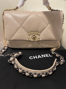 chanel cc 19