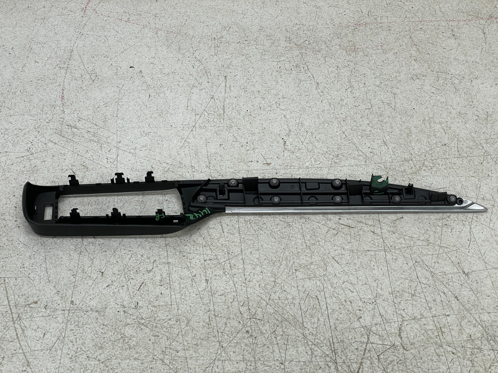2017 2018 Maserati Levante Dashboard Right Air Vent Trim Cover Panel 1442 OEM