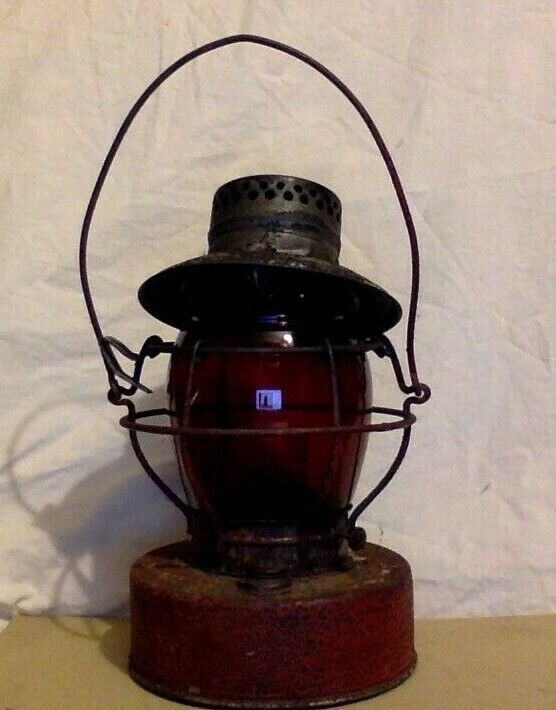 Antique Handlan Lantern. St. Louis, MO. Est. 1940-1950's Ruby Red Globe Najtańsza natychmiastowa dostawa