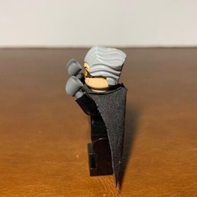 Lego Harry Potter Madame Hooch Minifigure Light Nougat Head hp106 from 2010