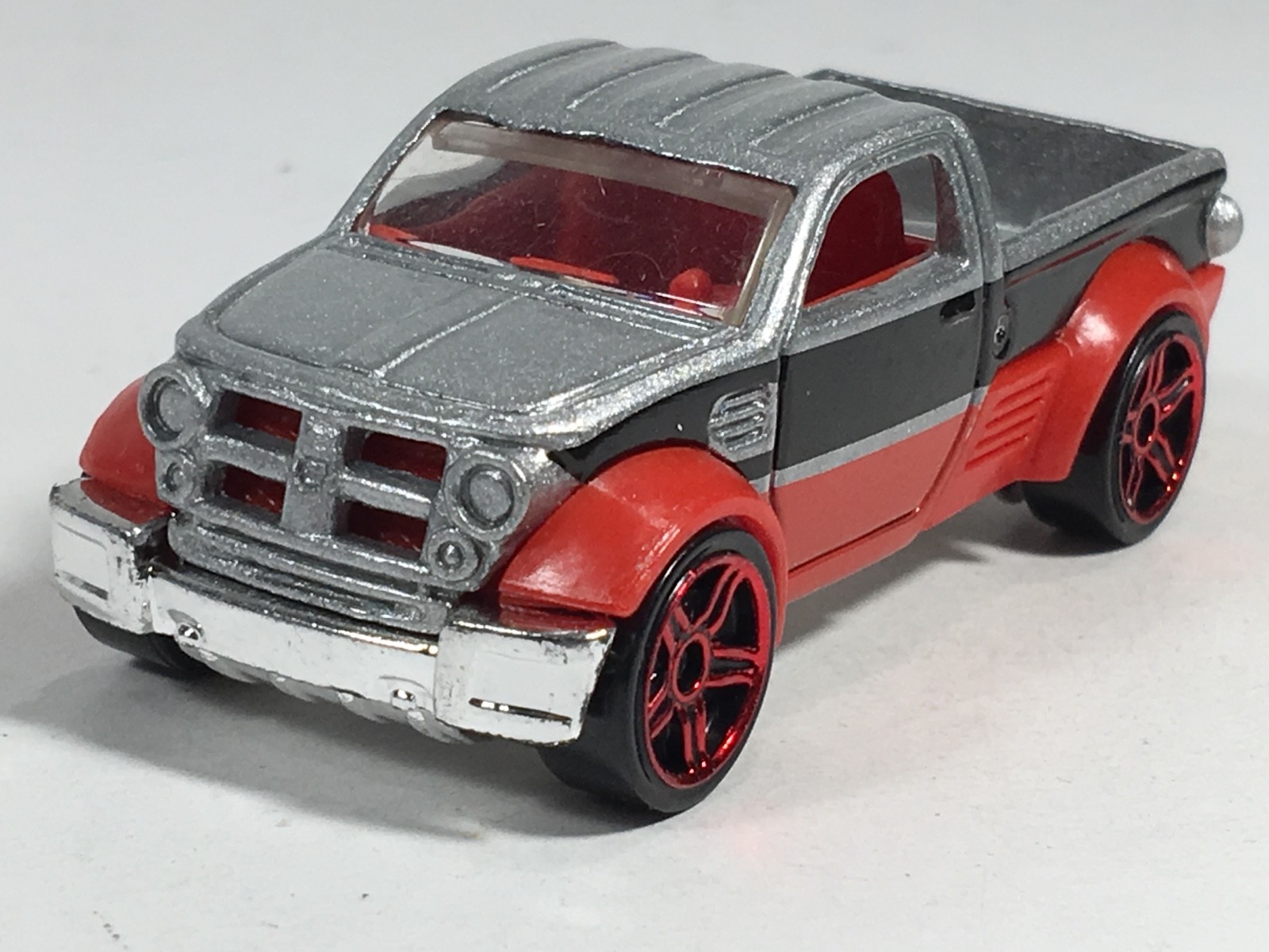 Hot Wheels 2007 Dodge M80 Pickup Truck Metalflake Silver HW Mystery Cars Loose