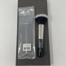 Laura Mercier Finishing Makeup Brush Full Size New