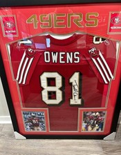 TARELL OWENS SIGNED AUTHENTIC SAN FRANCISCO 49ERS JERSEY IN A SUPER NICE Frame