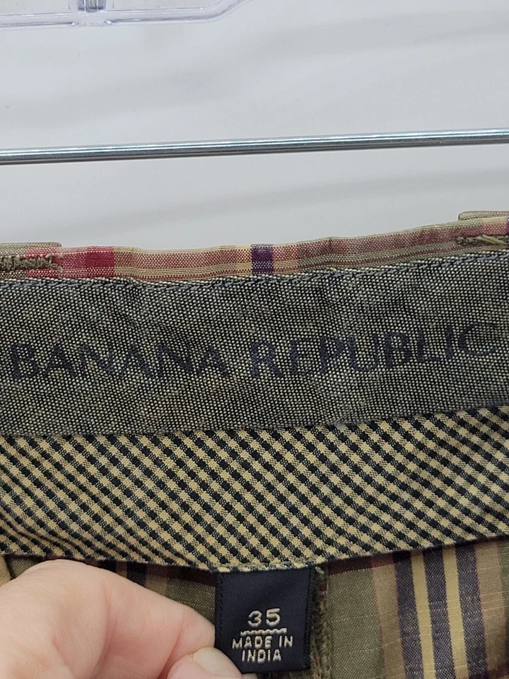Pantalones Cortos Banana Republic Para Hombres 35 Marrón A Cuadros Frente Plano Bermudas Preppy Informales Foto 4 de 4