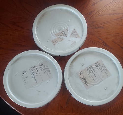 (3) White 5 Gallon Pail Lids....fits 3.5, 5, 6, 7 gallon