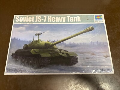 Trumpeter 1/35 05586 Soviet JS-7 Heavy Tank