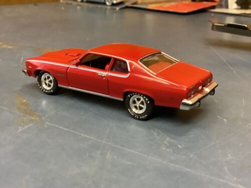 1/64 JOHNNY LIGHTNING 1974 PONTIAC VENTURA GTO RED 1 OF 2496 - Picture 3 of 7
