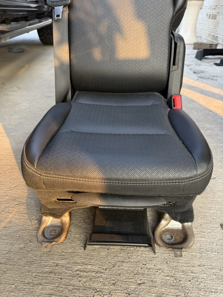 Ram 1500 19-24 cuero consola central asiento de salto y tablero inferior contenedor de almacenamiento Foto 4 de 4