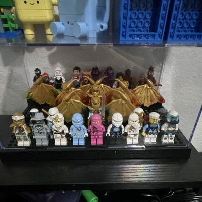 LEGO Ninjago Minifigure Assortment Display Case Kai Jay Zane Cole LOTS OF ZANE.