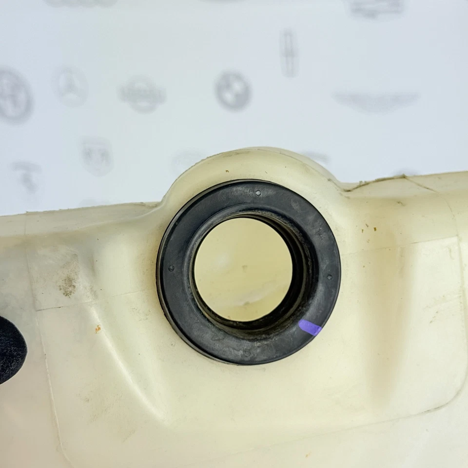 2008–2016 AUDI A4 A5 S5 WINDSHIELD WASHER RESERVOIR OEM 8T0955453B - Image 4 of 4