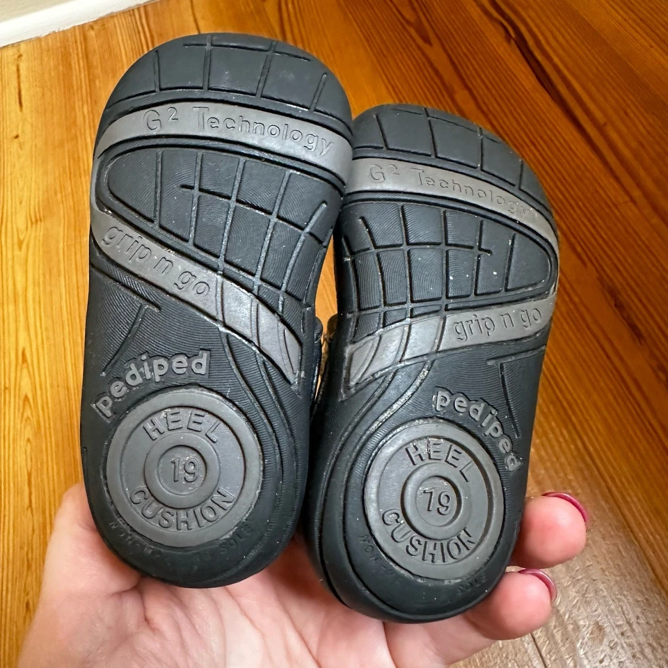 Pediped Grip 'n' Go Cuero Starlite Peltre Gris Estrella Mary Jane Zapatos TALLA 4/4.5 Foto 4 de 4