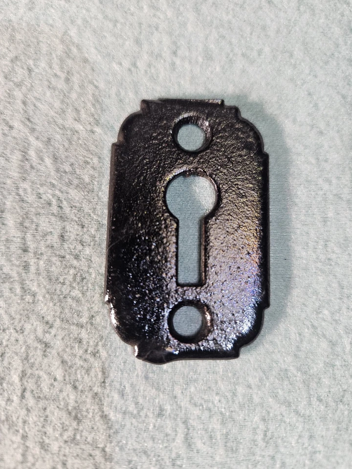 Lote De 10 Platos De Escudo Victorianos Negros Agujero Llave Nuevo-Antiguo Stock Foto 2 de 3