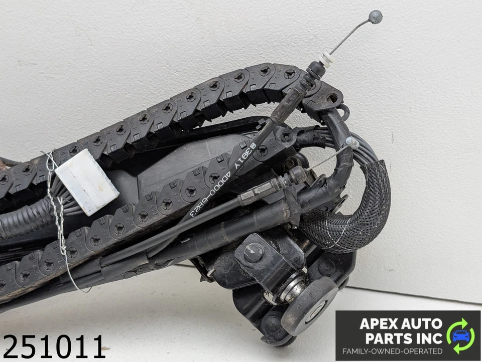 OEM 2007-2010 Hyundai Entourage 3.8L Electric Power Sliding Door Regulator - Image 4 of 4