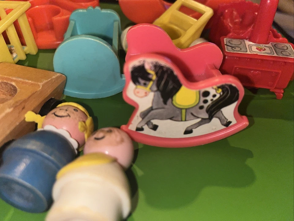 Accesorios de parque infantil vintage 2 fisher price little people & furniture Foto 3 de 4