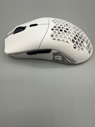 Glorious Wireless Model O: 69g, RGB, Ambi, Lag-Free, 71hr Battery - Matte White - Picture 6 of 17