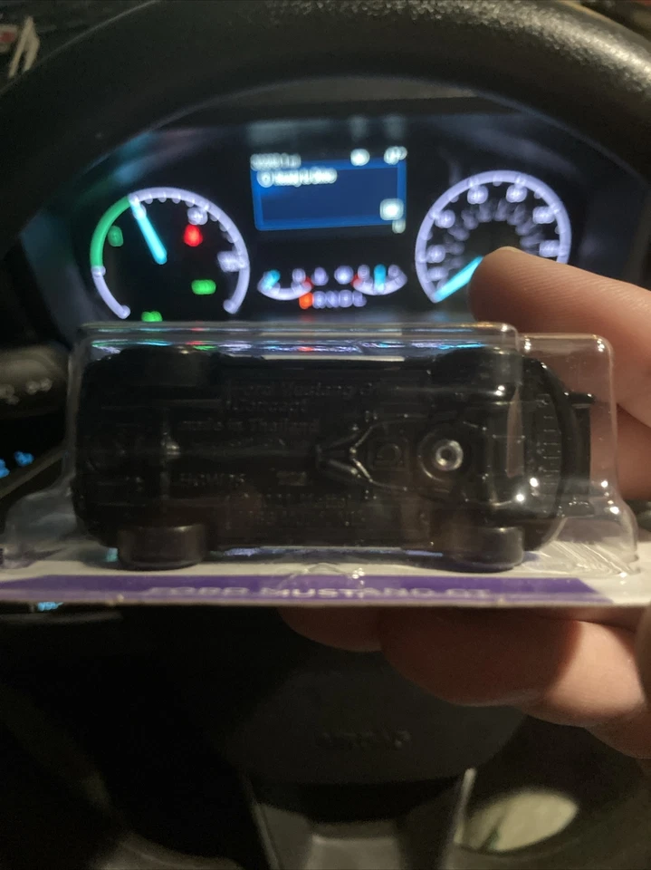 Hot Wheels Transformers Barricade To Punish And Enslave Raro Edición Original. Foto 3 de 4